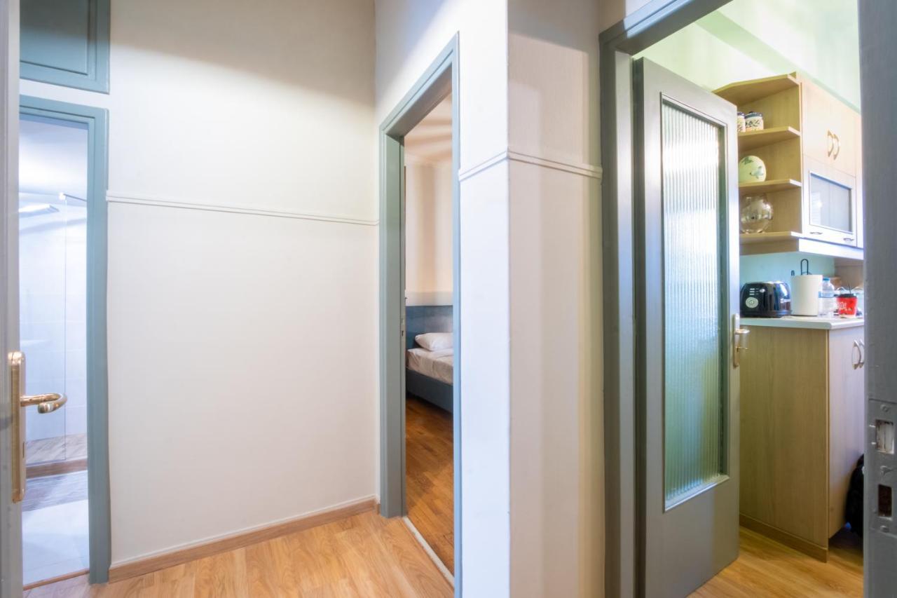 Apartament Vintage House Near Downtown Ateny Zewnętrze zdjęcie